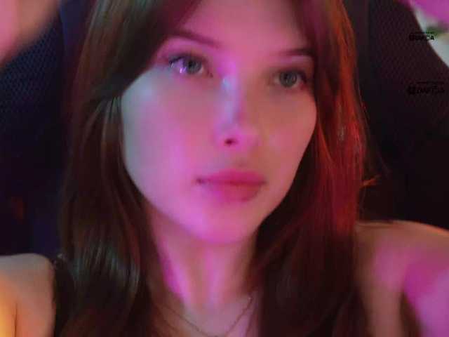 mispopi's BongaCams show and profile