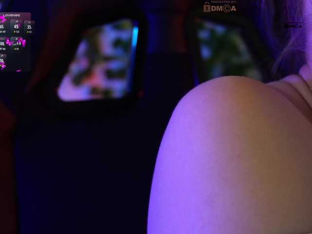 mispopi live cam on BongaCams