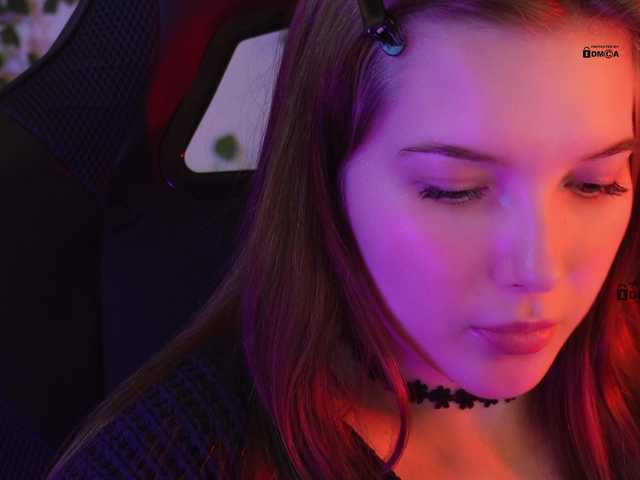 mispopi's BongaCams show and profile