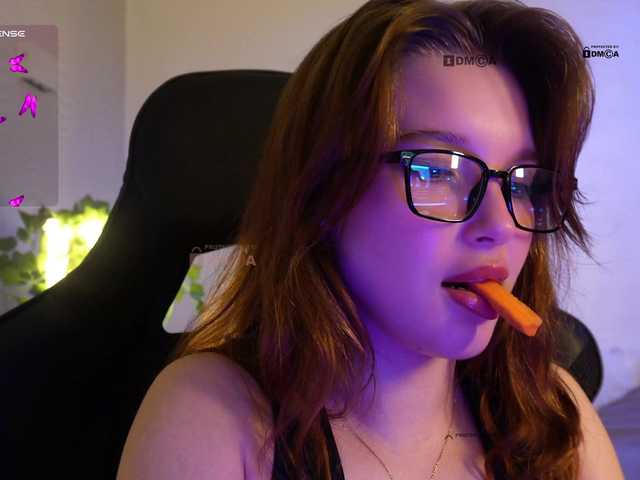 mispopi live sex