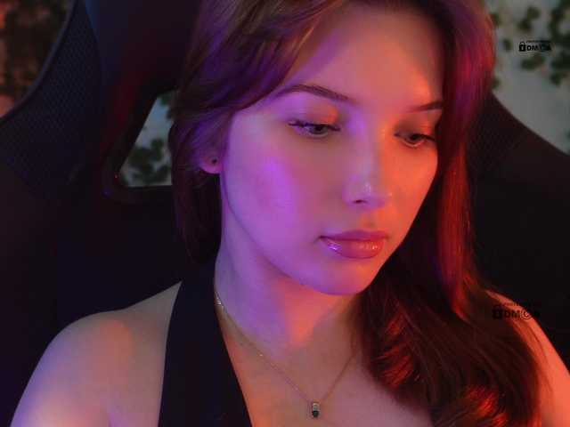 mispopi's BongaCams show and profile