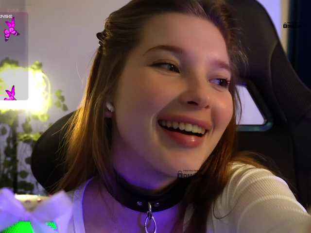 mispopi live cam on BongaCams