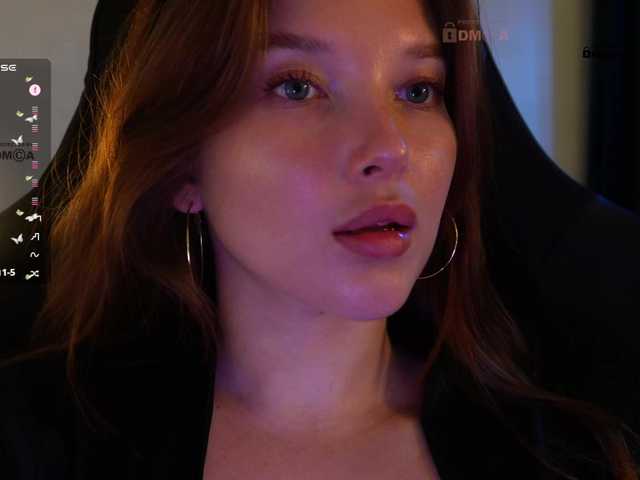 mispopi live cam on BongaCams