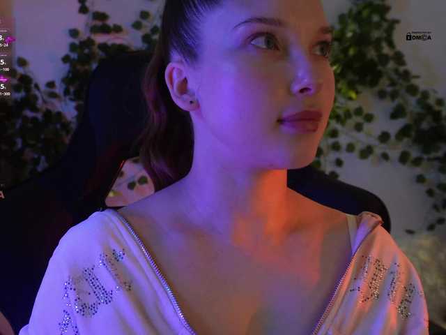 mispopi live cam on BongaCams