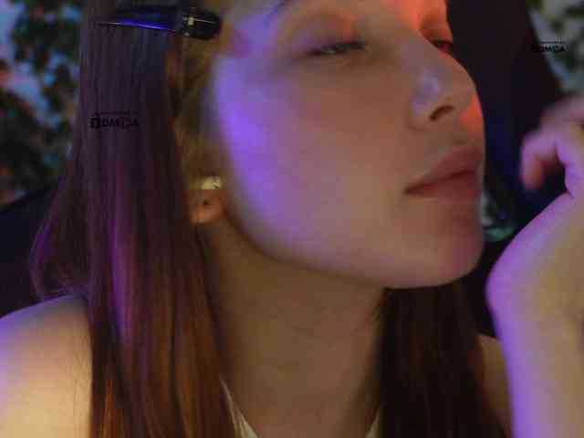 mispopi Live Webcam on BongaCams