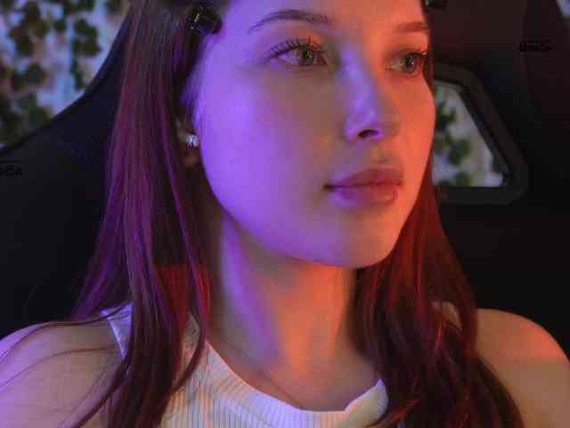 mispopi Live Webcam on BongaCams