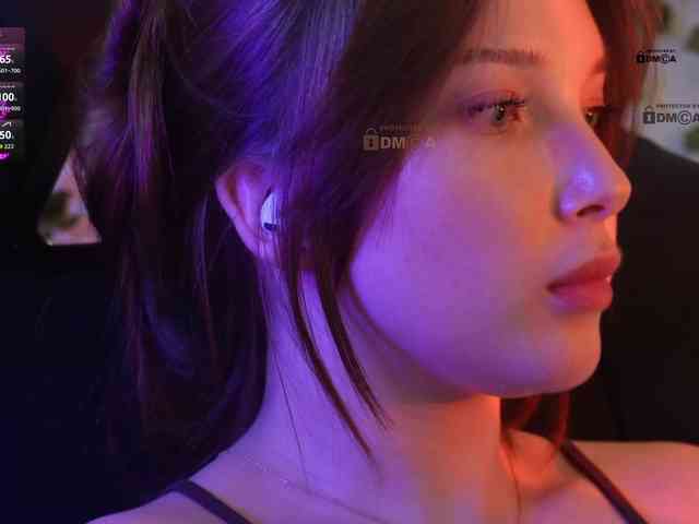 mispopi Live Webcam on BongaCams