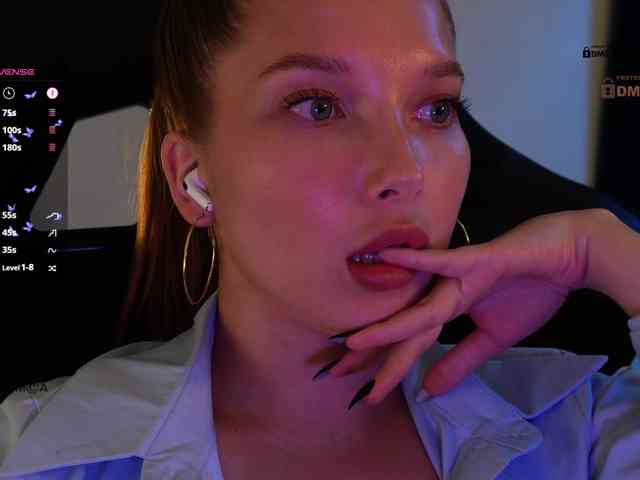 _Q_ webcam