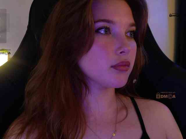 mispopi Sex Cam Show