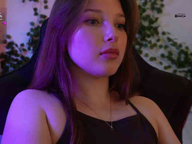 mispopi Live Webcam on BongaCams