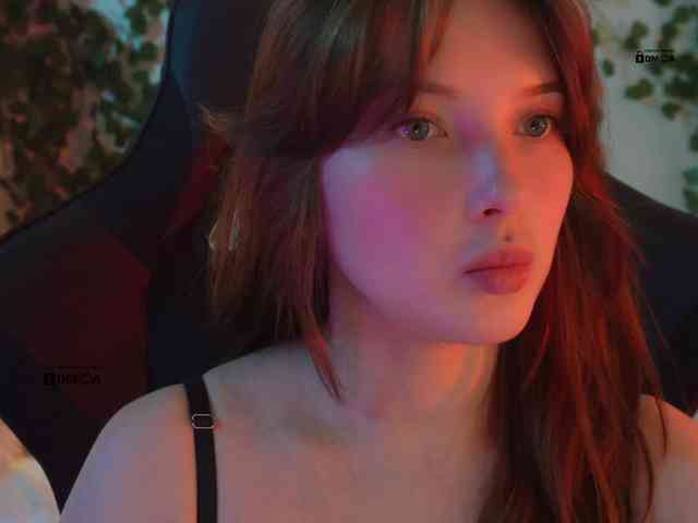 mispopi Live Webcam on BongaCams