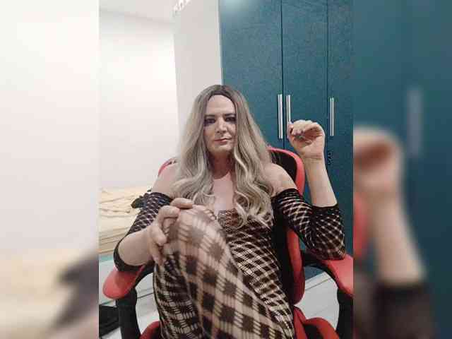 NikoletLove