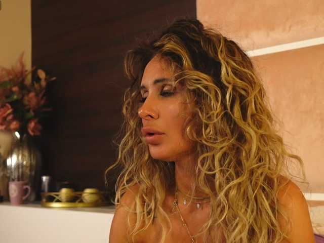 SharonStarr live cam on BongaCams