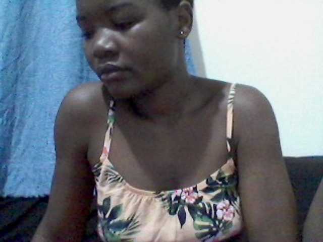 rakisha1 live cam preview