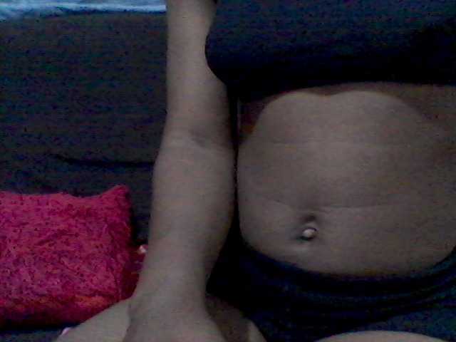 rakisha1 live cam on BongaCams