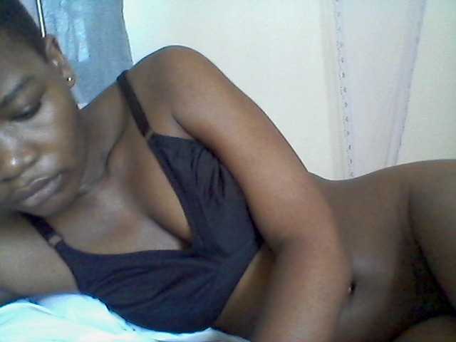 rakisha1 live cam preview