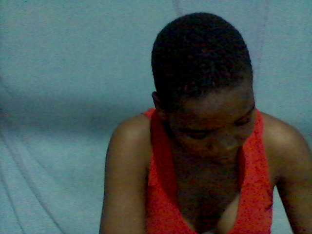 rakisha1 live cam on BongaCams