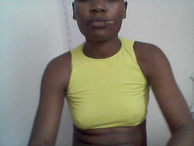 rakisha1, en directo ahora en BongaCams