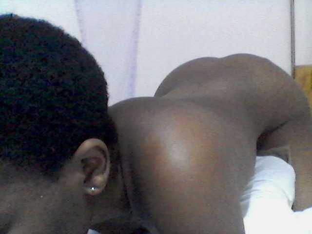 rakisha1 live cam preview