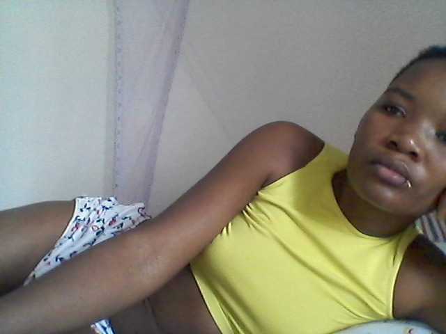 rakisha1, live now on BongaCams