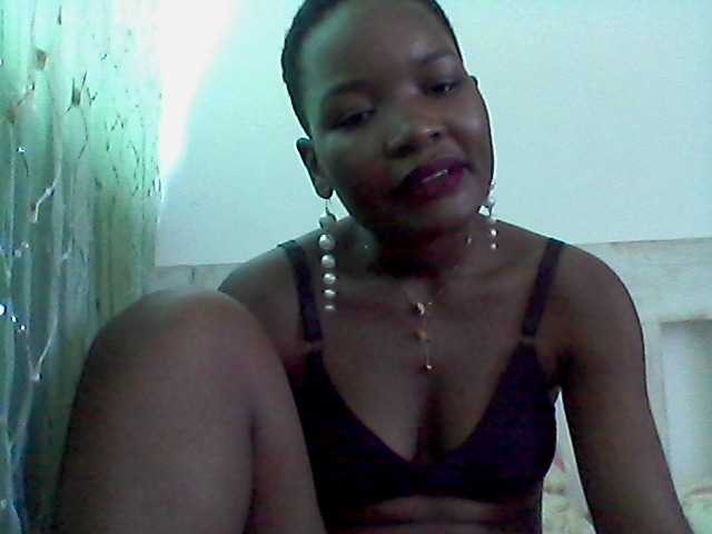 rakisha1 live cam preview