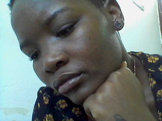rakisha1 live cam preview