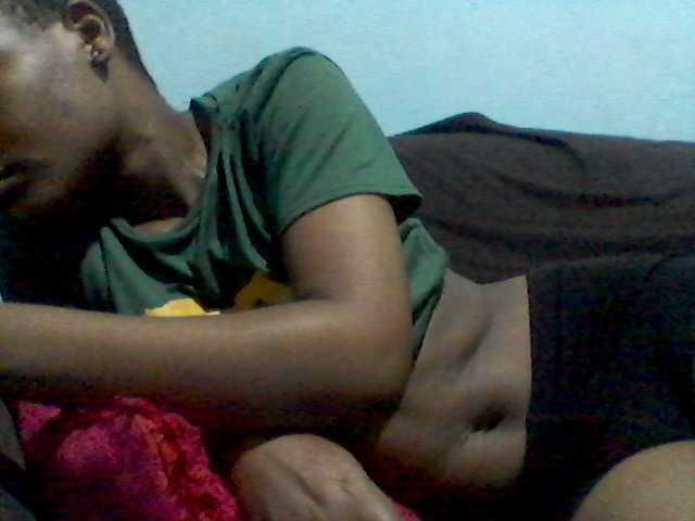 rakisha1 live cam on BongaCams