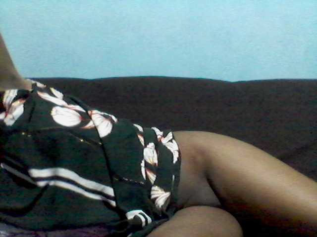 rakisha1 live cam on BongaCams