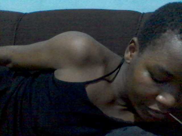 rakisha1 live cam on BongaCams