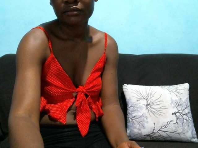 rakisha1 live cam on BongaCams