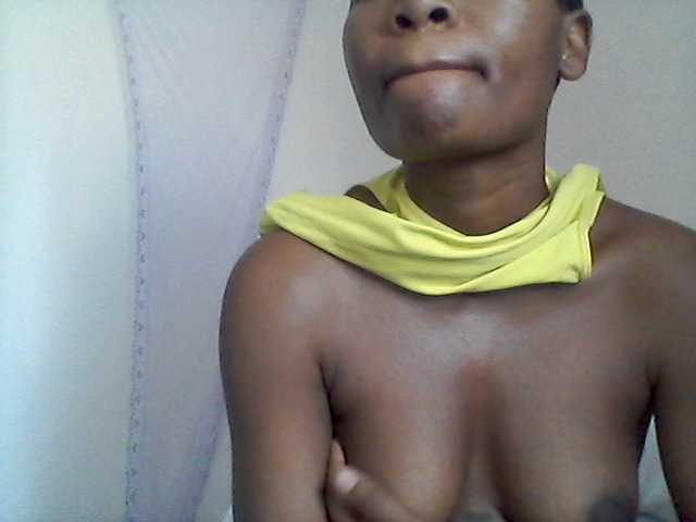 rakisha1, live now on BongaCams