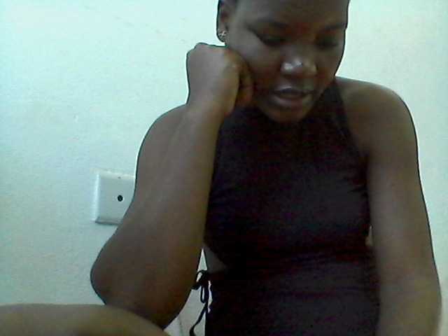 rakisha1 live cam on BongaCams