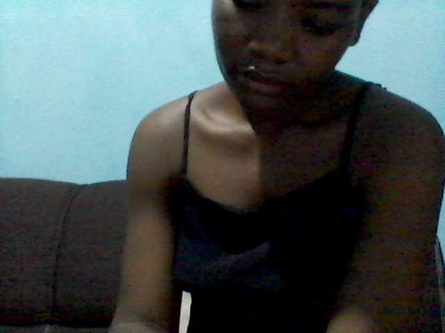 rakisha1 live cam on BongaCams