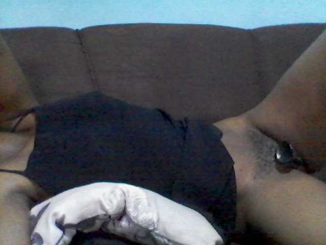 rakisha1 live cam on BongaCams