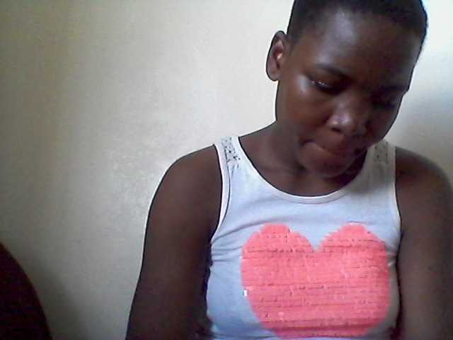 rakisha1 live cam on BongaCams