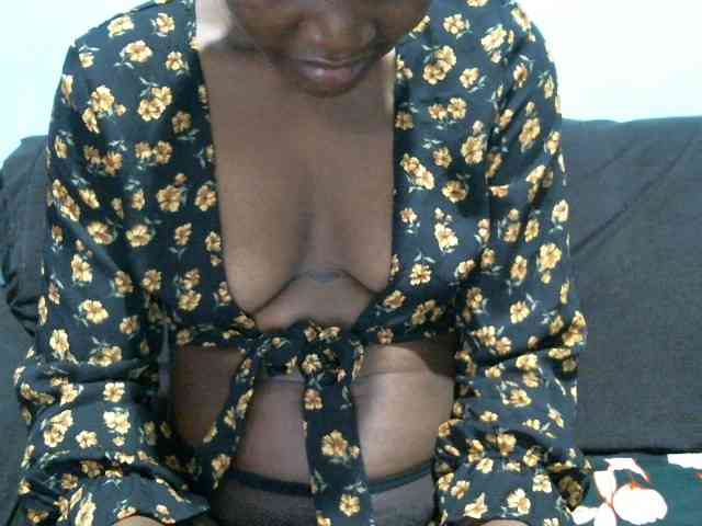 rakisha1 webcam