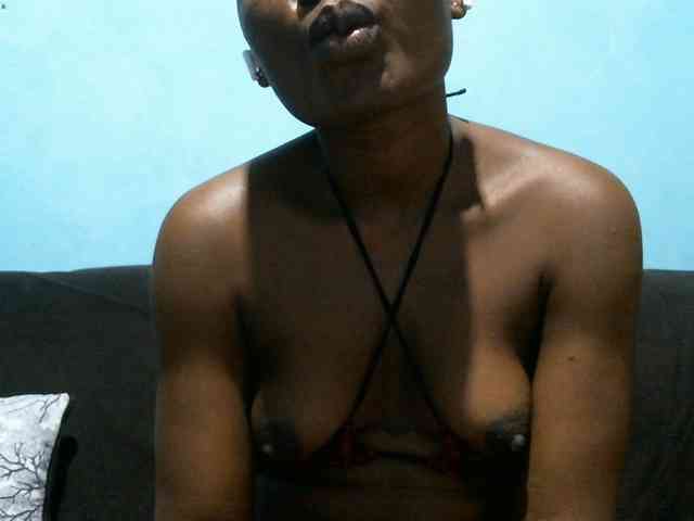 rakisha1 webcam