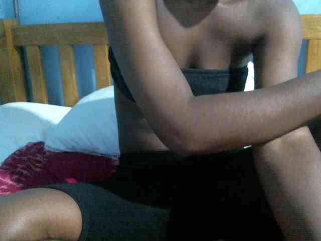 rakisha1 webcam