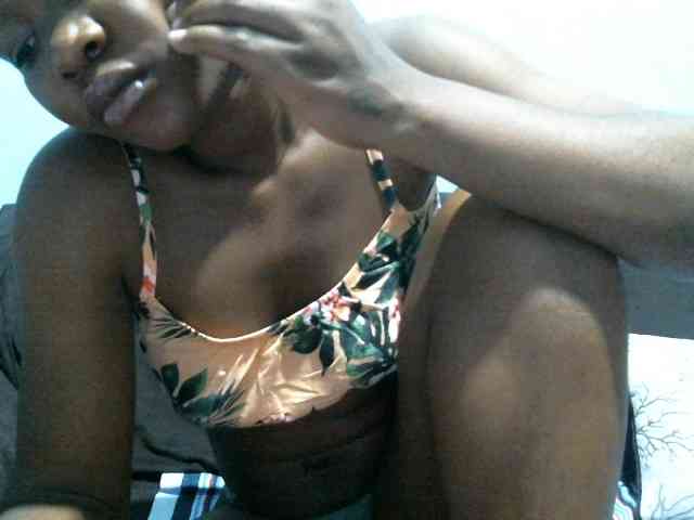 rakisha1 webcam