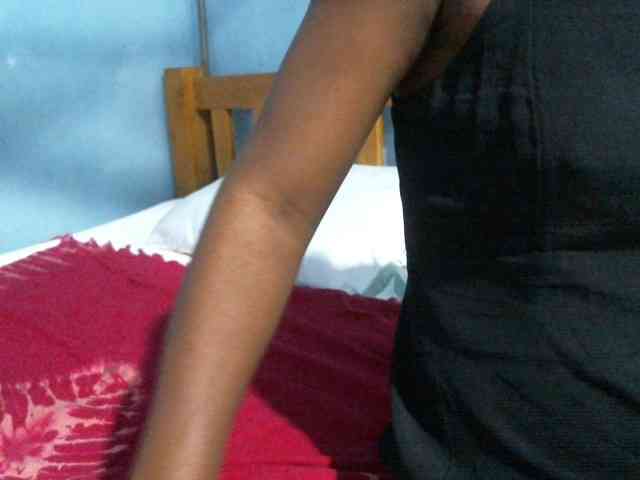 rakisha1 webcam