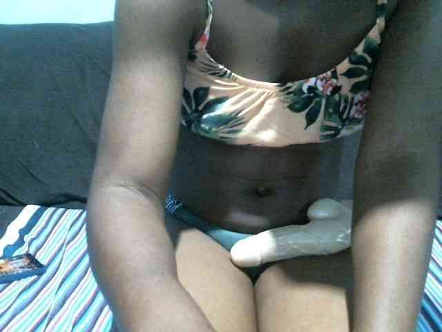 rakisha1 webcam