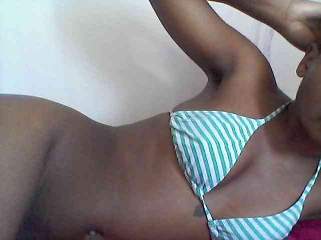 rakisha1 webcam