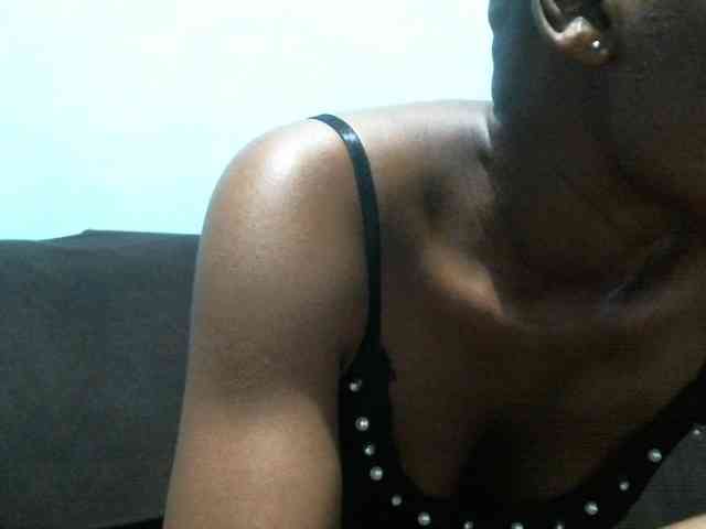 rakisha1 webcam