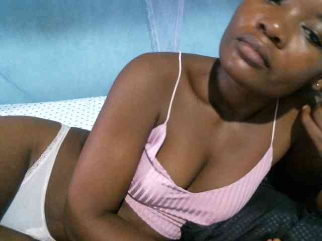 rakisha1 webcam