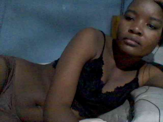 rakisha1 webcam