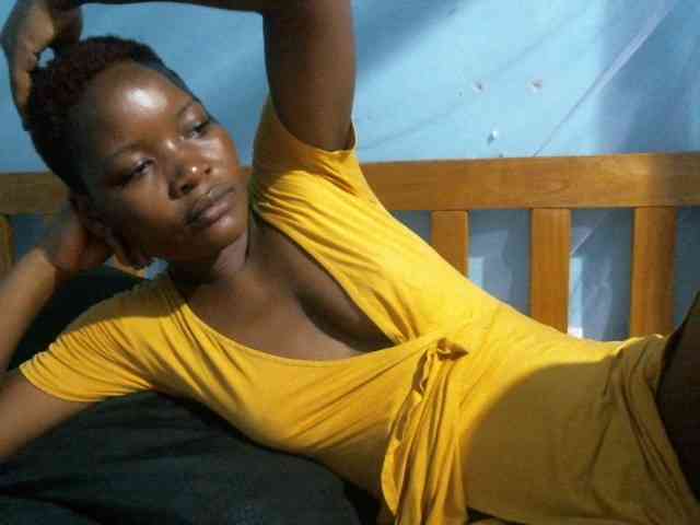 rakisha1 webcam