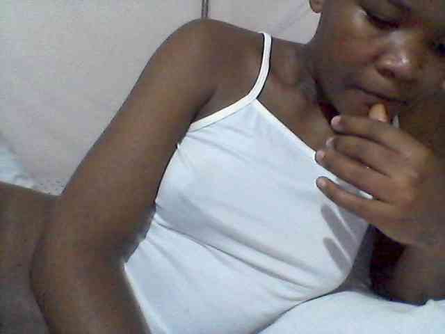 rakisha1 webcam