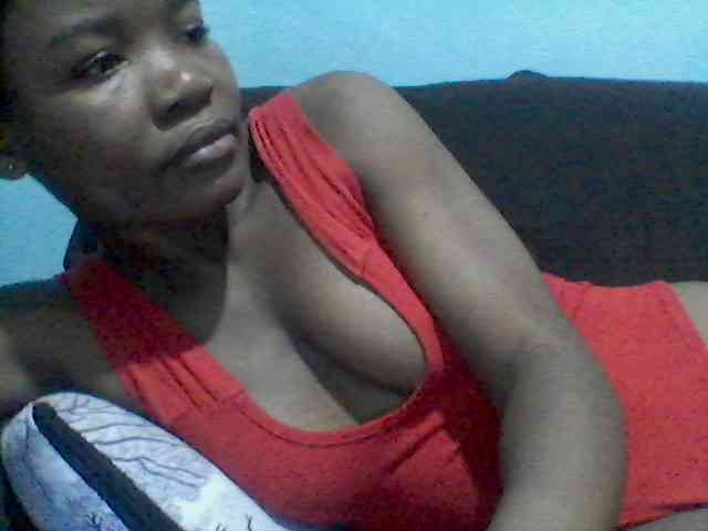 rakisha1 webcam