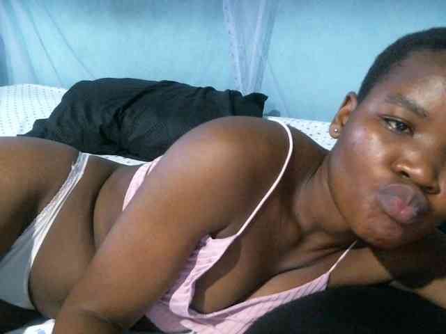 rakisha1 webcam