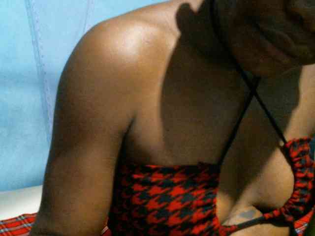 rakisha1 webcam
